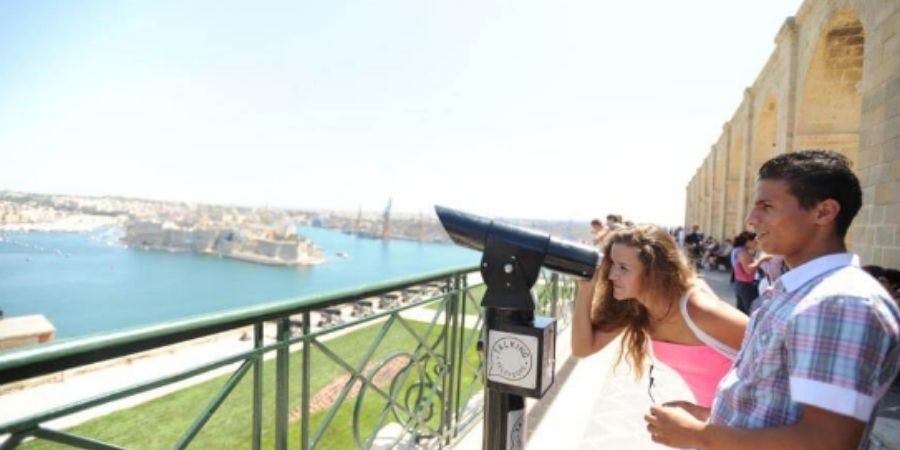 excursiones y visitas guiadas por la ciudad en la escuela clubclass malta