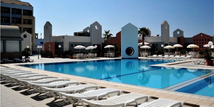 piscina libre para los alumnos de Berlitz Language Centre Malta