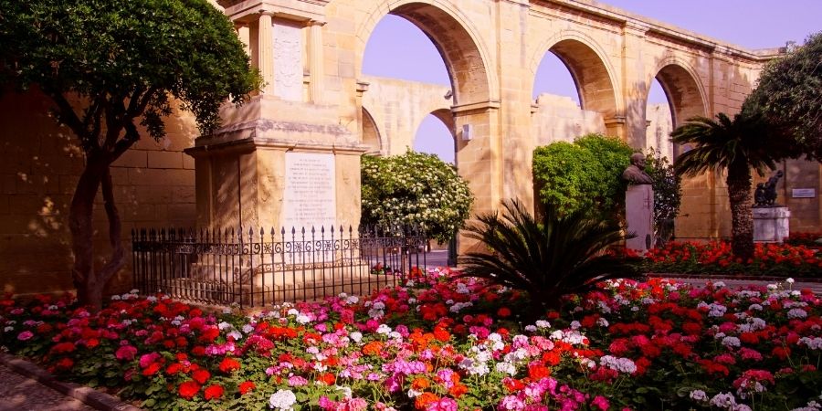 paisajes de jardines malteses